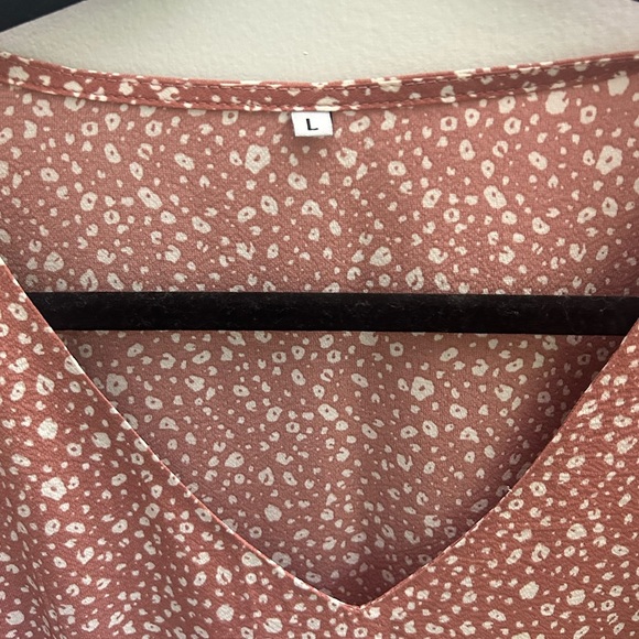 Floral V-Neck Peplum Top - Picture 2 of 5